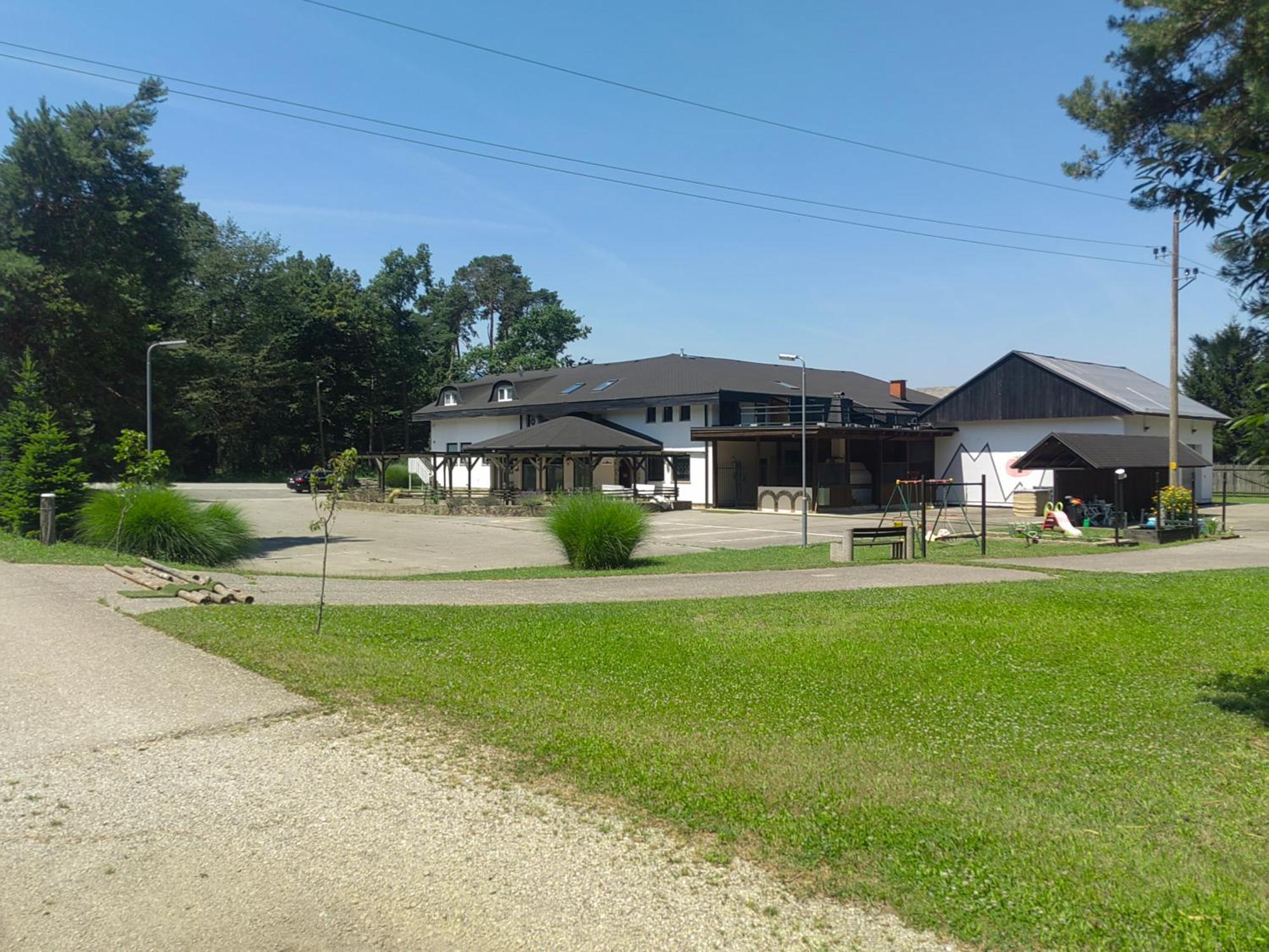 Miklavž na Dravskem PoljuWow Sleeping住宿加早餐旅馆 外观 照片